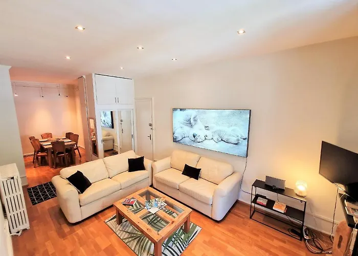 Le Majestic Superbe Centre *